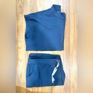 Dark Harbor Figs Scrub Set